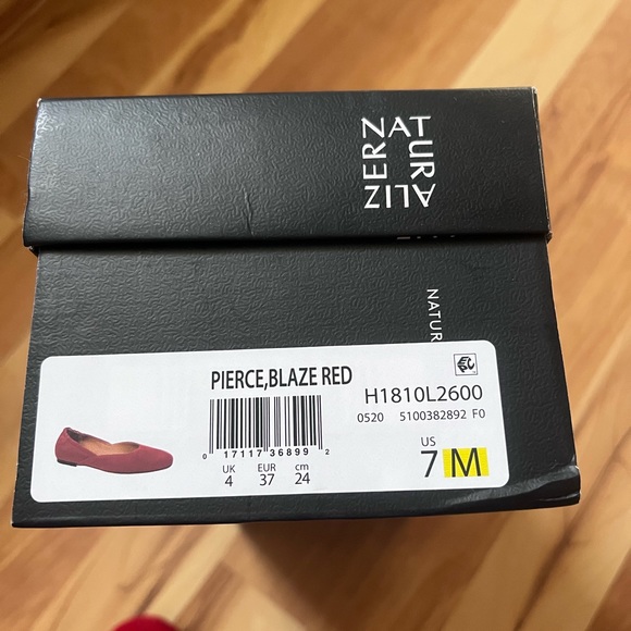 Naturalizer Ballet Flat - Picture 5 of 5